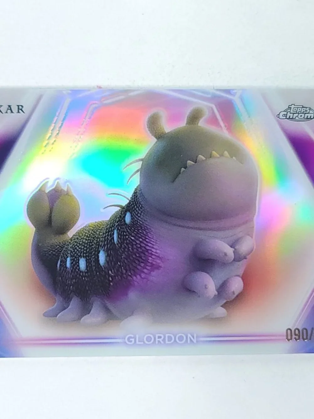 Glordon Topps 2026 Disney Neon Holo Chrome Refractor Limited 090/199 CNE